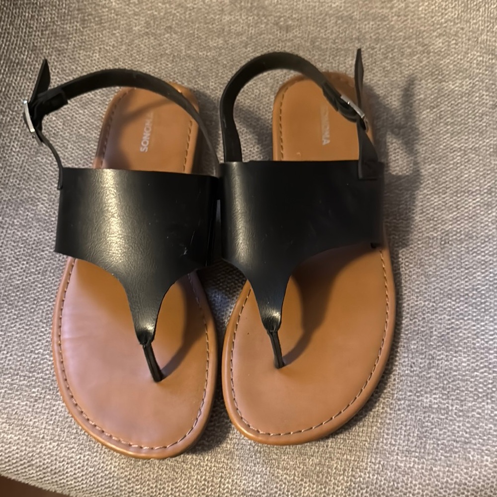 Sonoma Black and Tan Women's Sandals